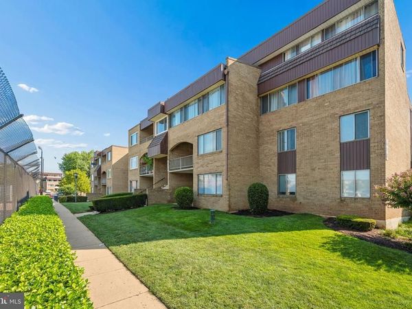 412 GIRARD STREET, Unit 204, GAITHERSBURG, MD 20877