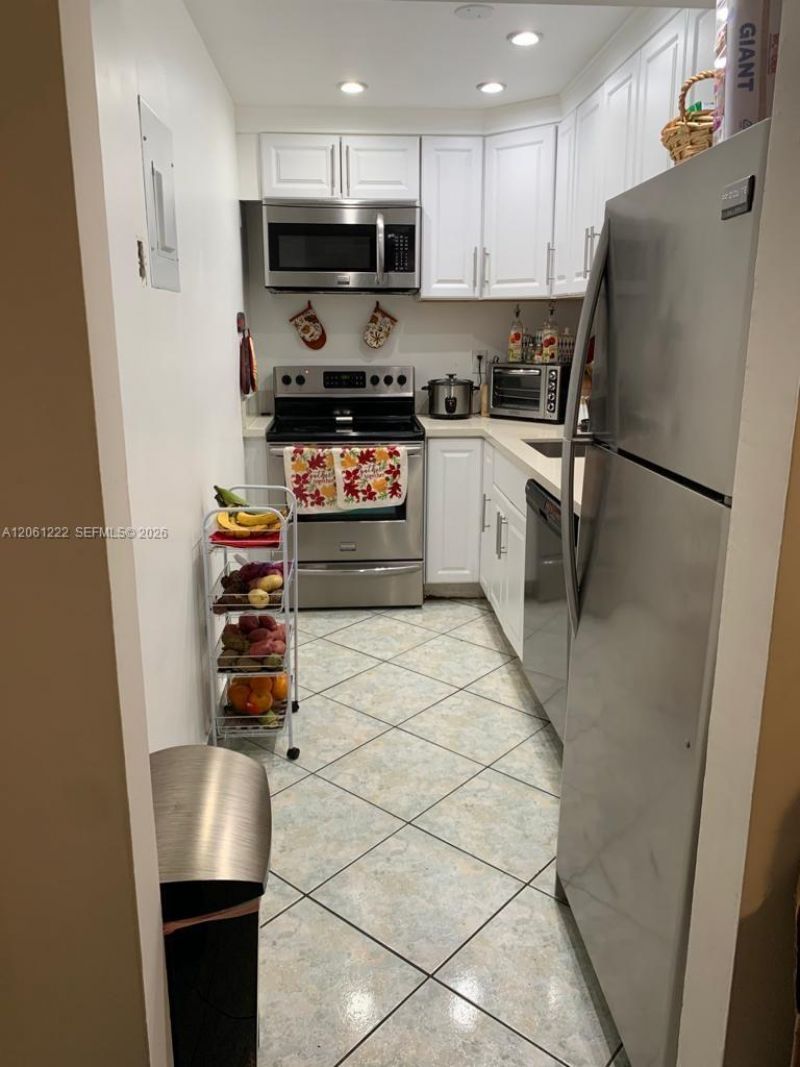 4803 NW 7th St , Unit 306-14, Miami, FL 33126 Photo