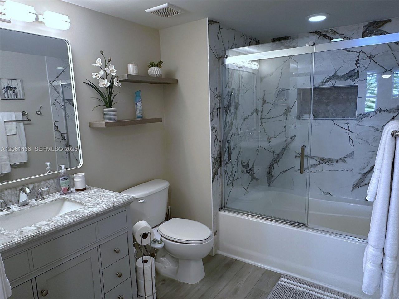 2080 S Ocean Drive, Unit 204, Hallandale Beach, FL 33009 Photo