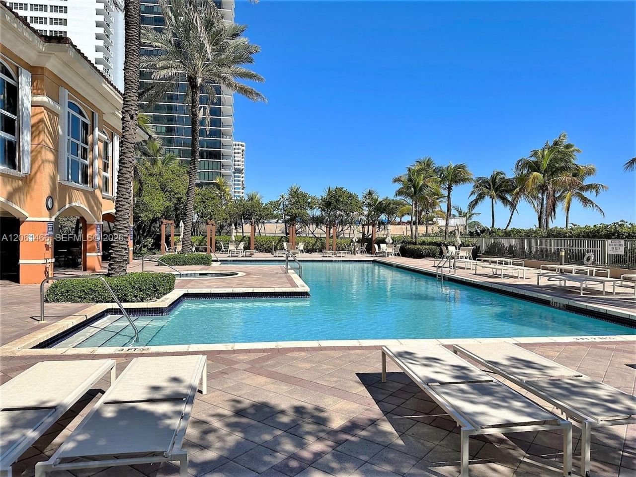 2080 S Ocean Drive, Unit 204, Hallandale Beach, FL 33009 Photo