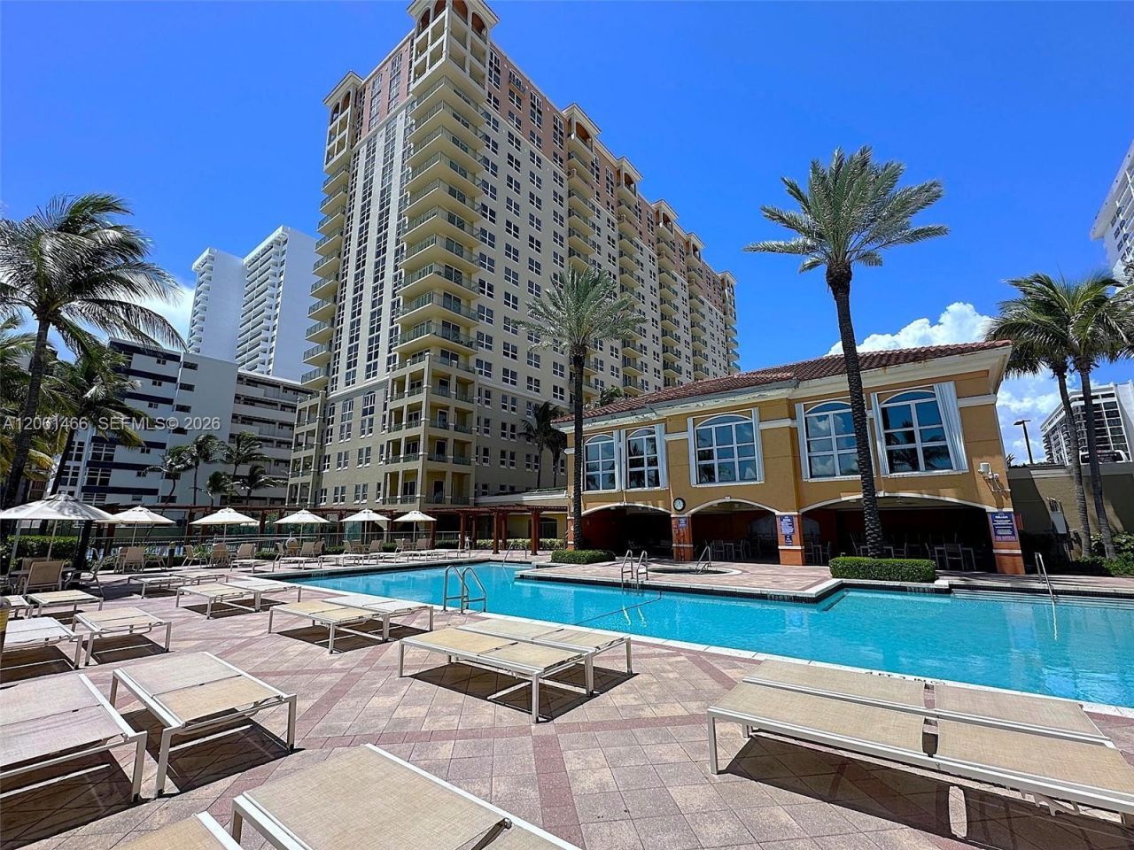 2080 S Ocean Drive, Unit 204, Hallandale Beach, FL 33009 Photo