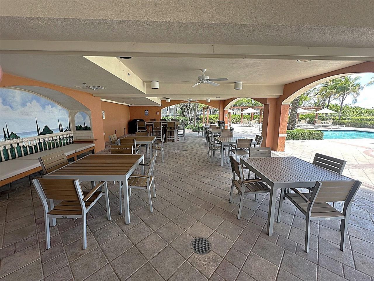2080 S Ocean Drive, Unit 204, Hallandale Beach, FL 33009 Photo