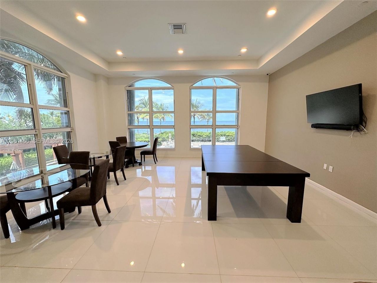 2080 S Ocean Drive, Unit 204, Hallandale Beach, FL 33009 Photo