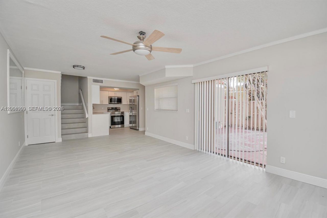 4240 Village Dr, Unit B, Delray Beach, FL 33445 Photo
