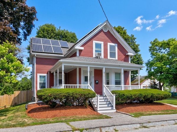 31 Poole St, Woburn, MA 01801