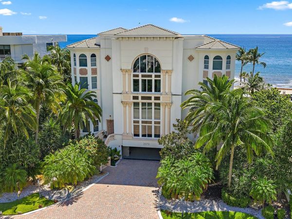 2070 N Ocean Boulevard, Unit PH4, Boca Raton, FL 33431