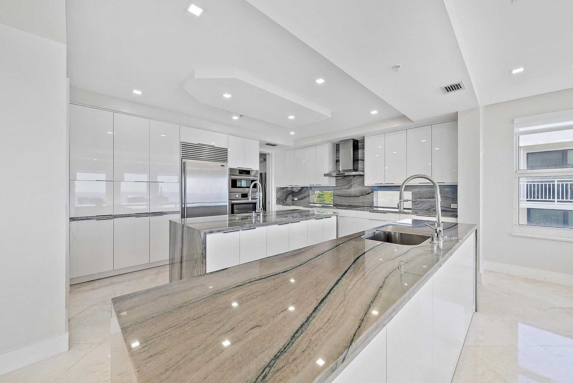 2070 N Ocean Boulevard, Unit PH4, Boca Raton, FL 33431 Photo