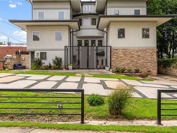 3820 Wyoming Street, Kansas City, MO 64111