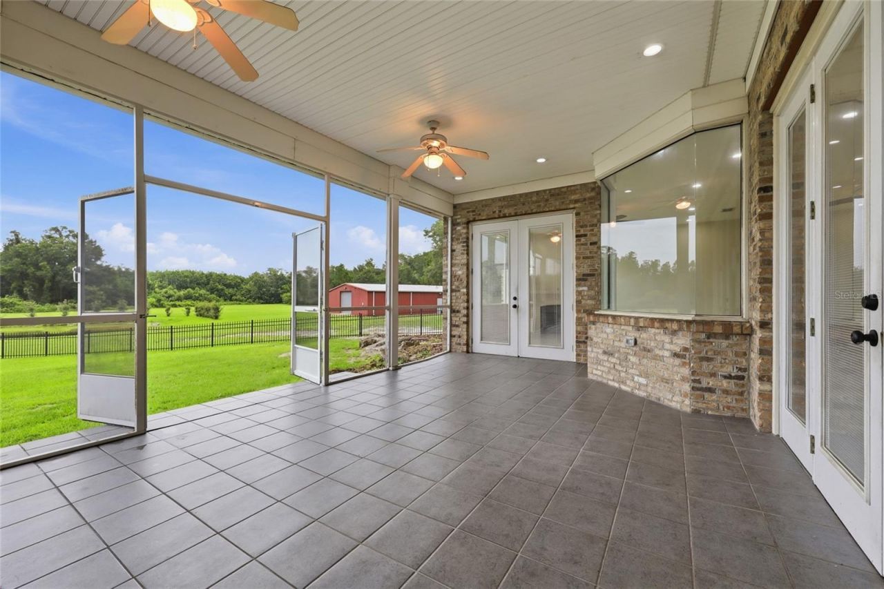 13525 Palm Drive, Astatula, FL 34705 Photo