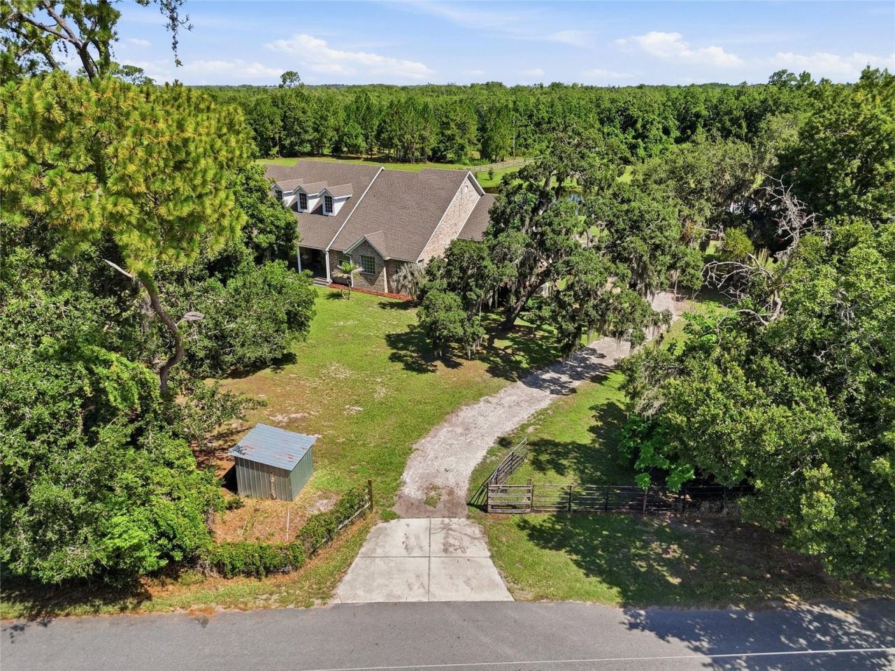 13525 Palm Drive, Astatula, FL 34705 Photo