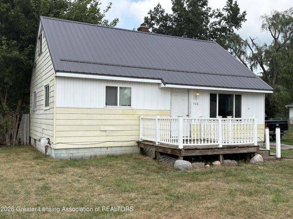 506 W Vermontville Highway, Potterville, MI 48876