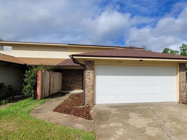1319 Calabria Road , Panama City Beach, FL 32408