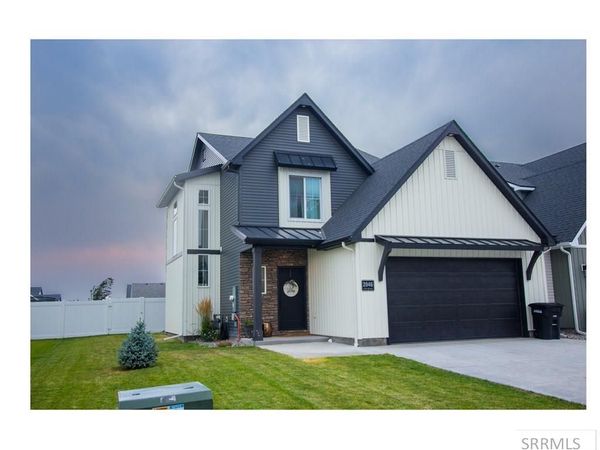 2046 47th Street, AMMON, ID 83401