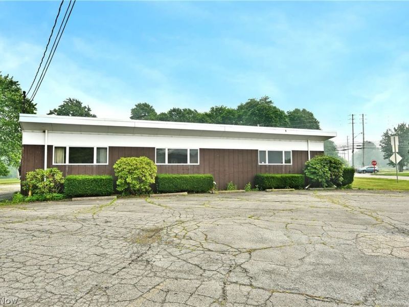 696 Valley View Drive , Brookfield, OH 44403 Photo 45