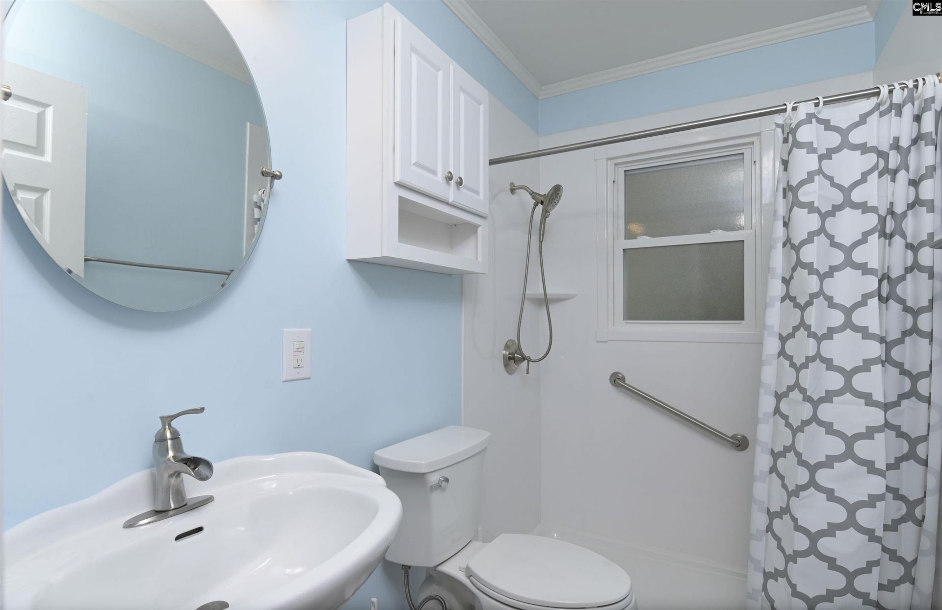 1119 Douglas Street Photo 18