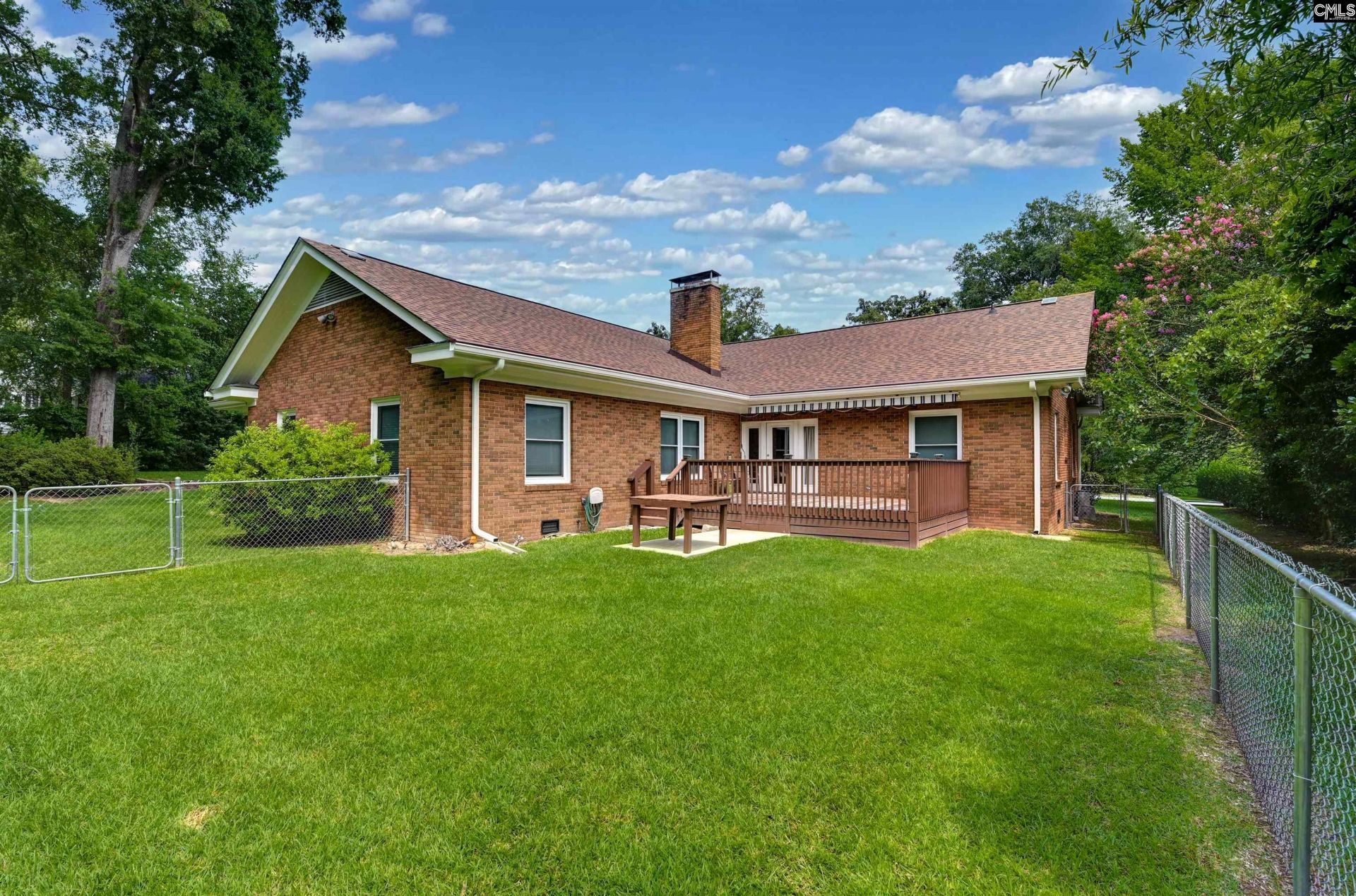 1119 Douglas Street Photo 39