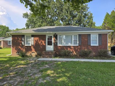 300 Mary Scott Drive, Goose Creek, SC 29445
