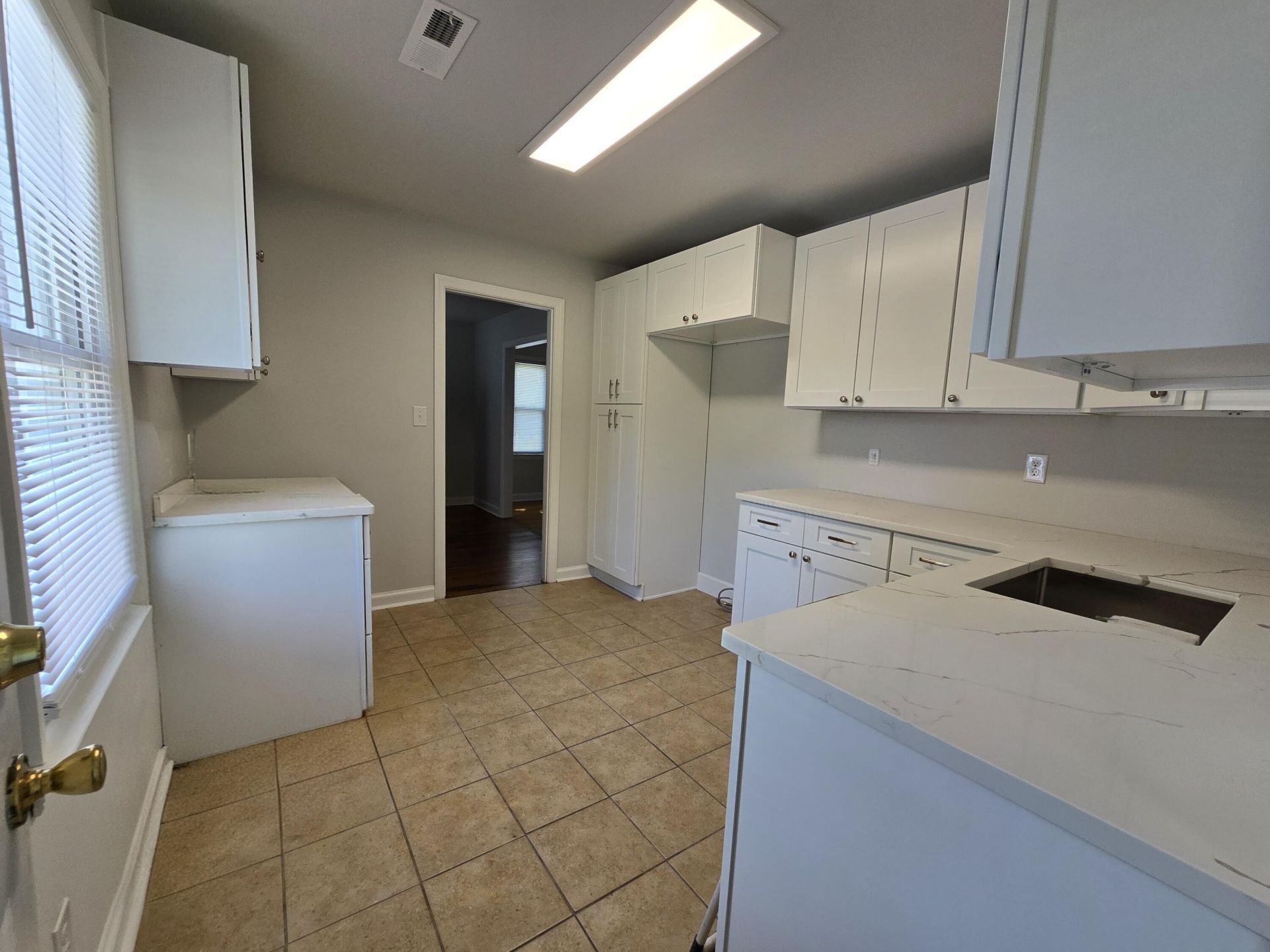 300 Mary Scott Drive Photo 12