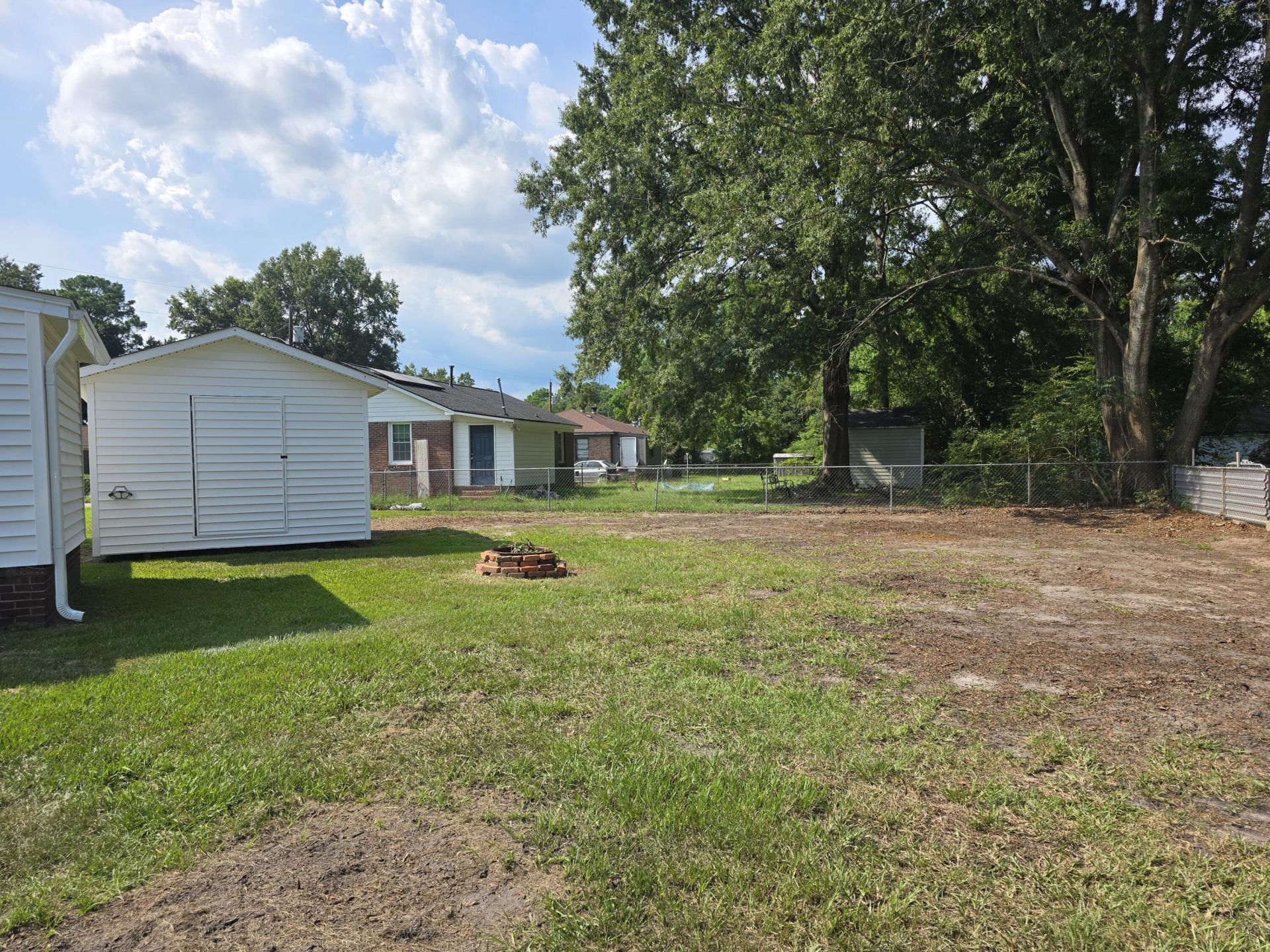 300 Mary Scott Drive Photo 15