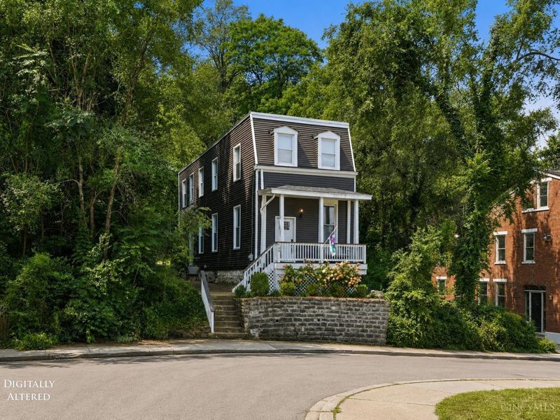 139 Winkler Street, Cincinnati, OH 45219 Photo 1