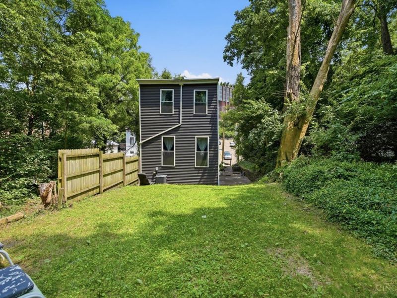 139 Winkler Street, Cincinnati, OH 45219 Photo 32