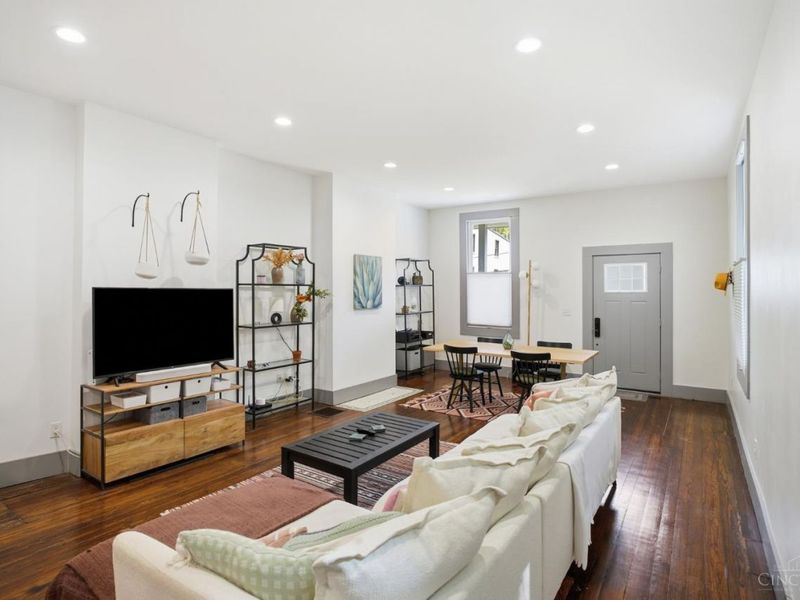 139 Winkler Street, Cincinnati, OH 45219 Photo 6