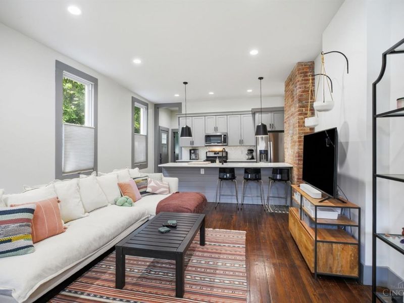 139 Winkler Street, Cincinnati, OH 45219 Photo 8