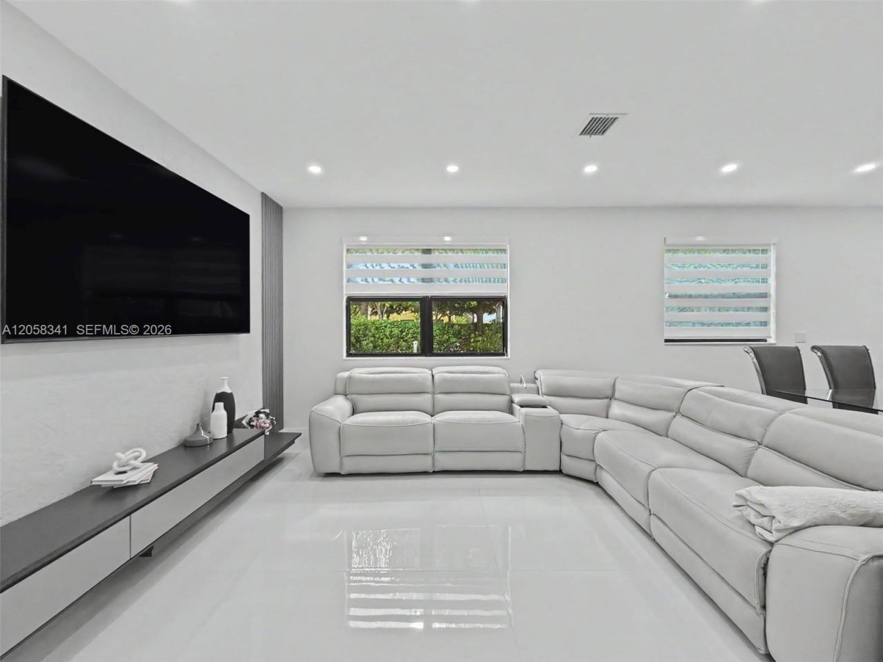 589 SE 35th Ter , Homestead, FL 33033 Photo