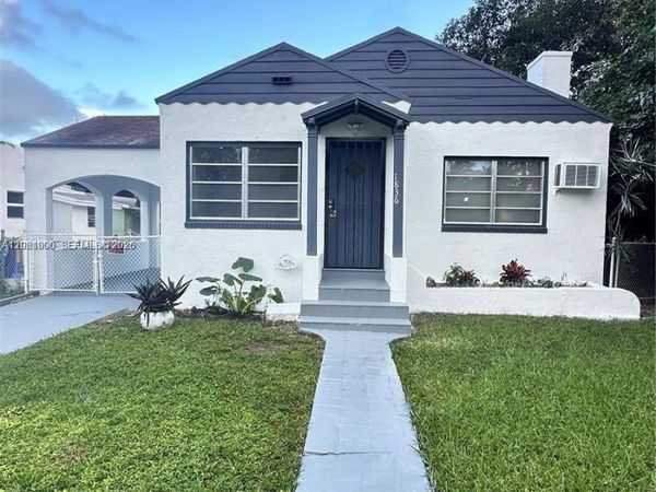 1836 NW 33rd St , Miami, FL 33142