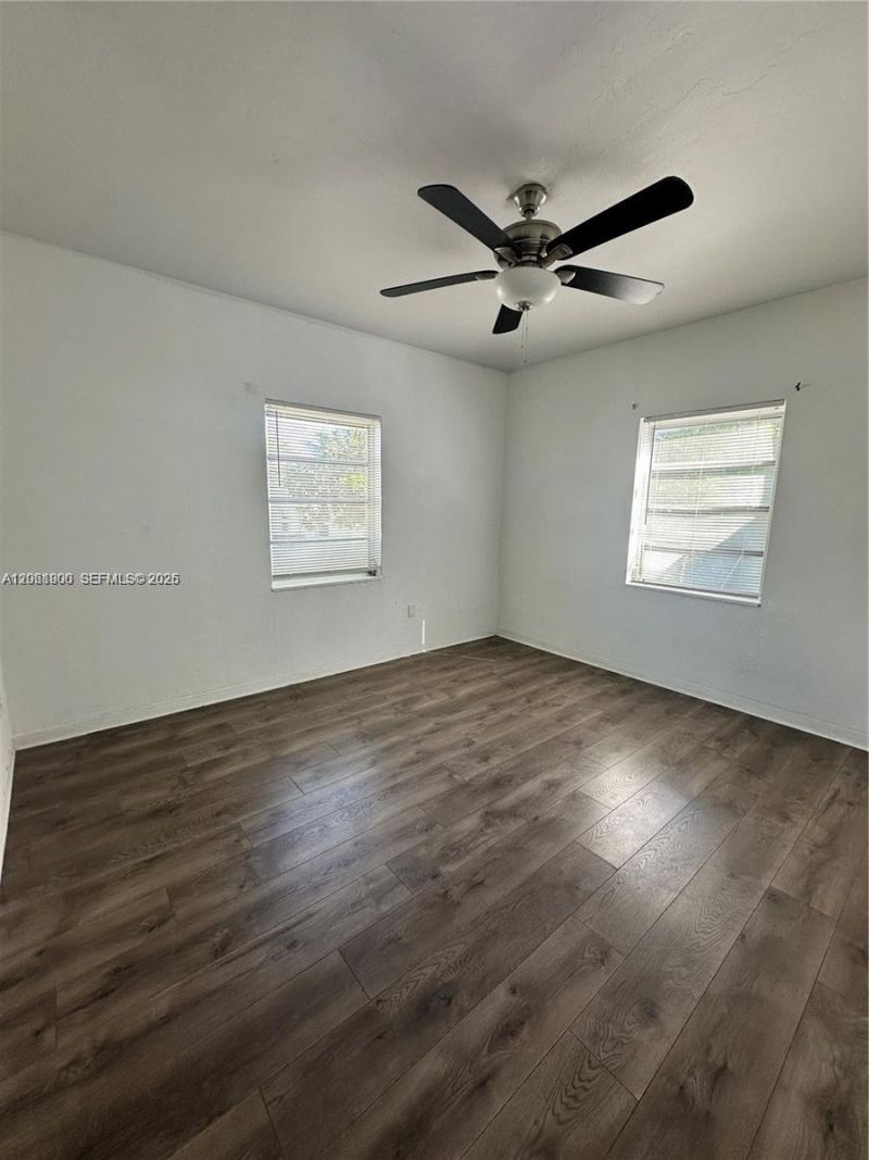 1836 NW 33rd St, Miami, FL 33142 Photo
