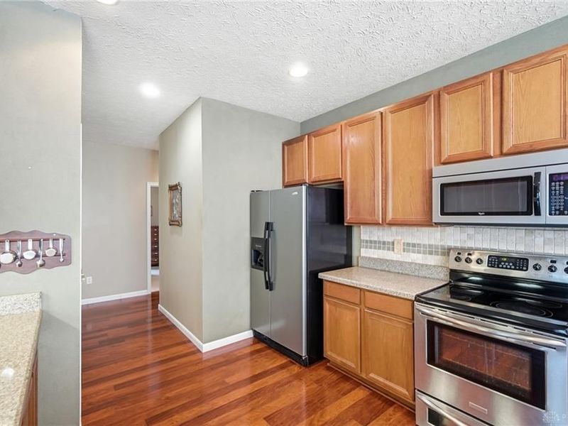 453 Bending Branch Lane, Miamisburg, OH 45342 Photo 11