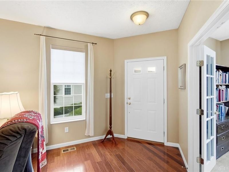 453 Bending Branch Lane, Miamisburg, OH 45342 Photo 4