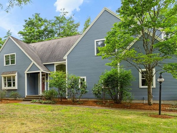 136 Davis Road, Unit 136, Acton, MA 01720