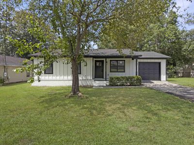 5807 Robinhood Drive, Hanahan, SC 29410