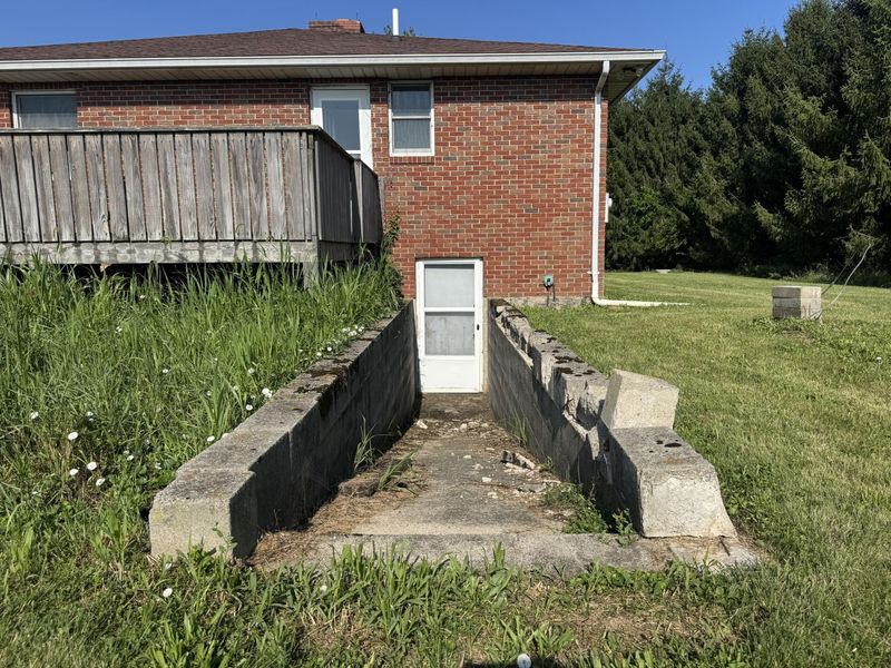 2091 West Road, Saint Paris, OH 43072 Photo 6
