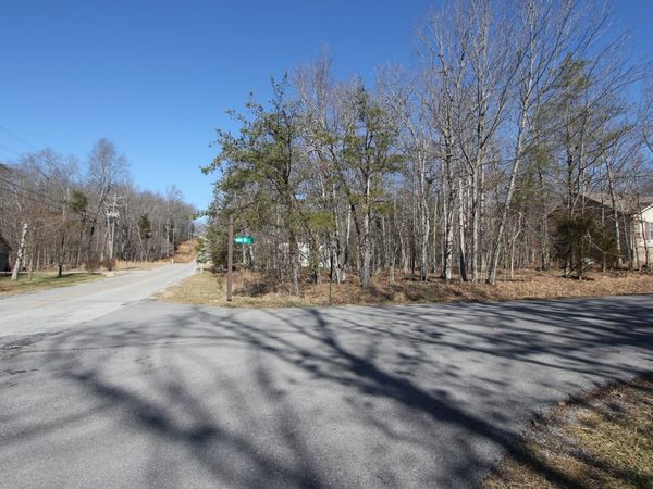 162 Exeter Dr , Crossville, TN 38558