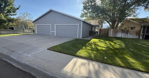 752 Wagon Drive, Gardnerville, NV 89460 Photo