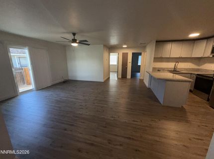 752 Wagon Drive, Gardnerville, NV 89460 Photo