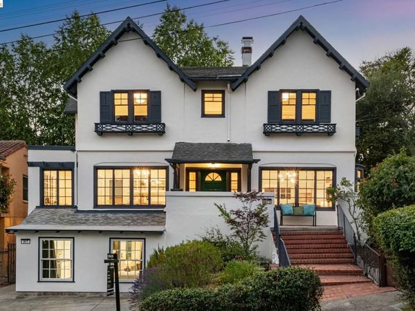 815 Paloma Ave, Oakland, CA 94610