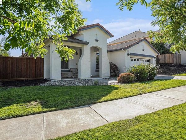 355 Pebble Beach Dr, Brentwood, CA 94513