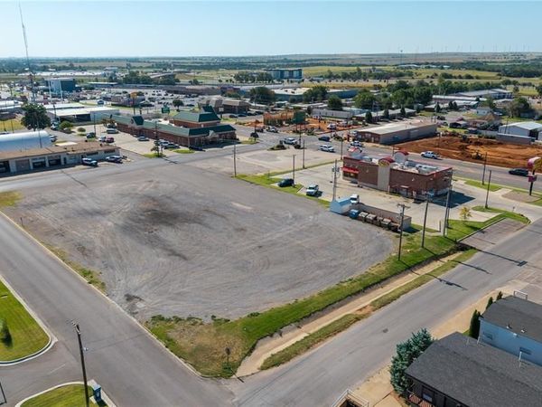 600 E Kansas Street, Weatherford, OK 73096