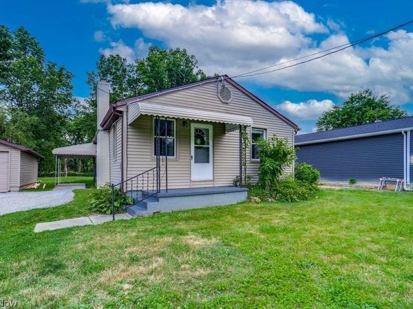 2862 Denaple Avenue , Akron, OH 44312