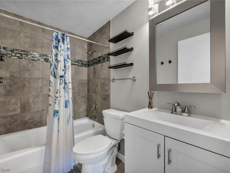 2555 Shakespeare Lane, Avon, OH 44011 Photo 34