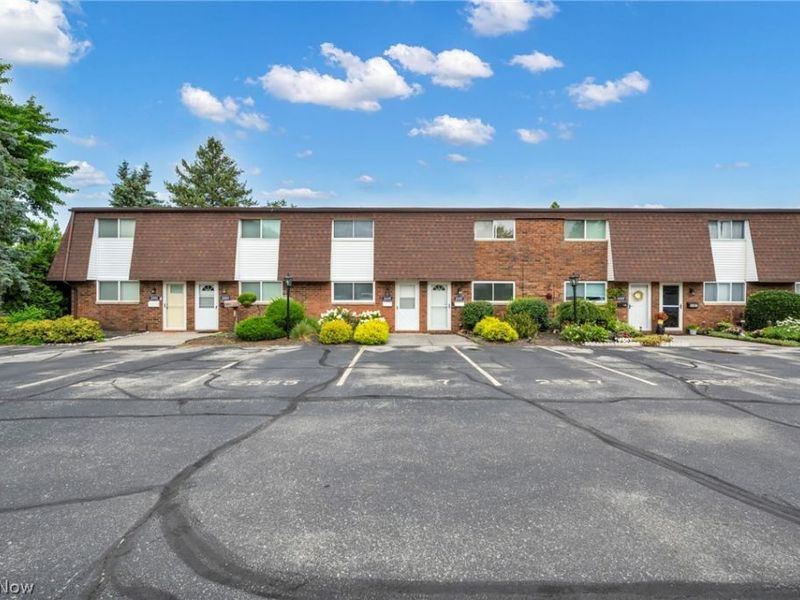 2555 Shakespeare Lane, Avon, OH 44011 Photo 6