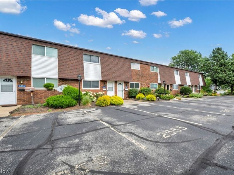 2555 Shakespeare Lane, Avon, OH 44011 Photo 7