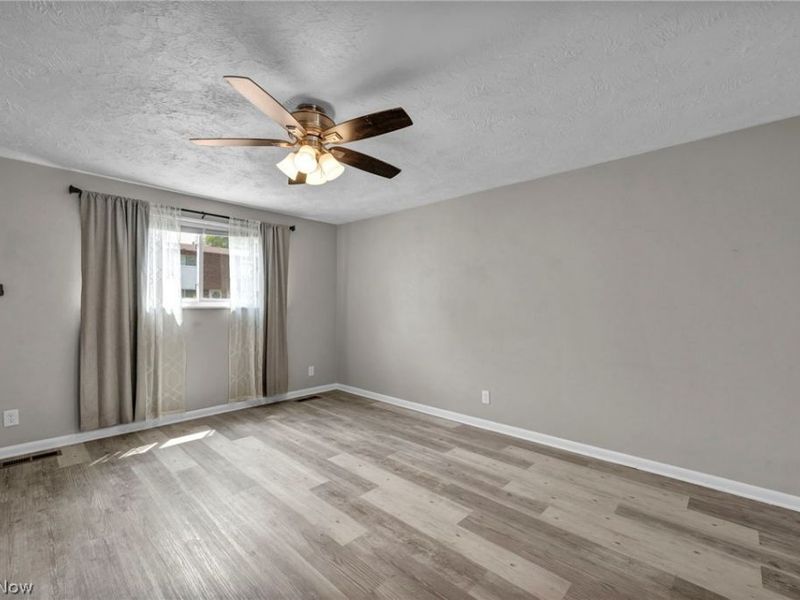 2555 Shakespeare Lane, Avon, OH 44011 Photo 9