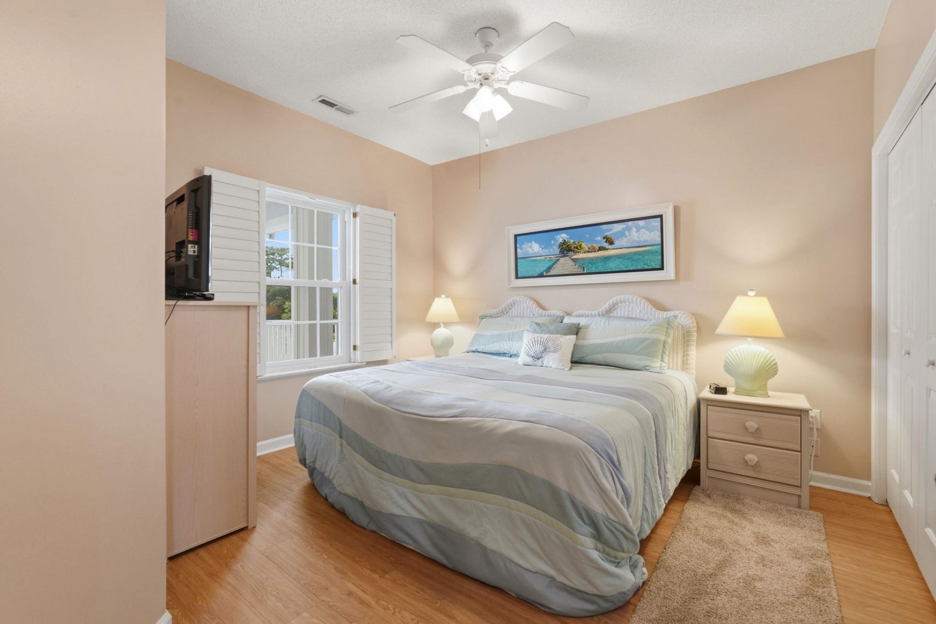4450 Turtle Ln. Photo 8
