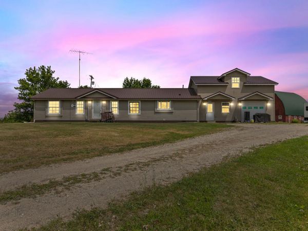 1548 N Loomis Road, Mount Pleasant, MI 48858