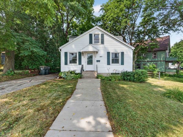 107 Grove Street, Sun Prairie, WI 53590