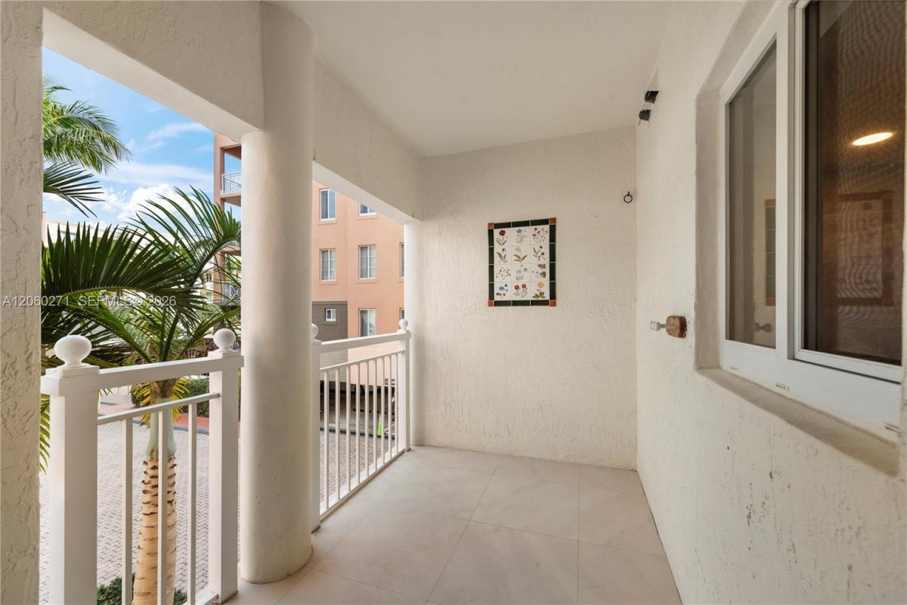 100 Jefferson Ave, Unit 10004, Miami Beach, FL 33139 Photo